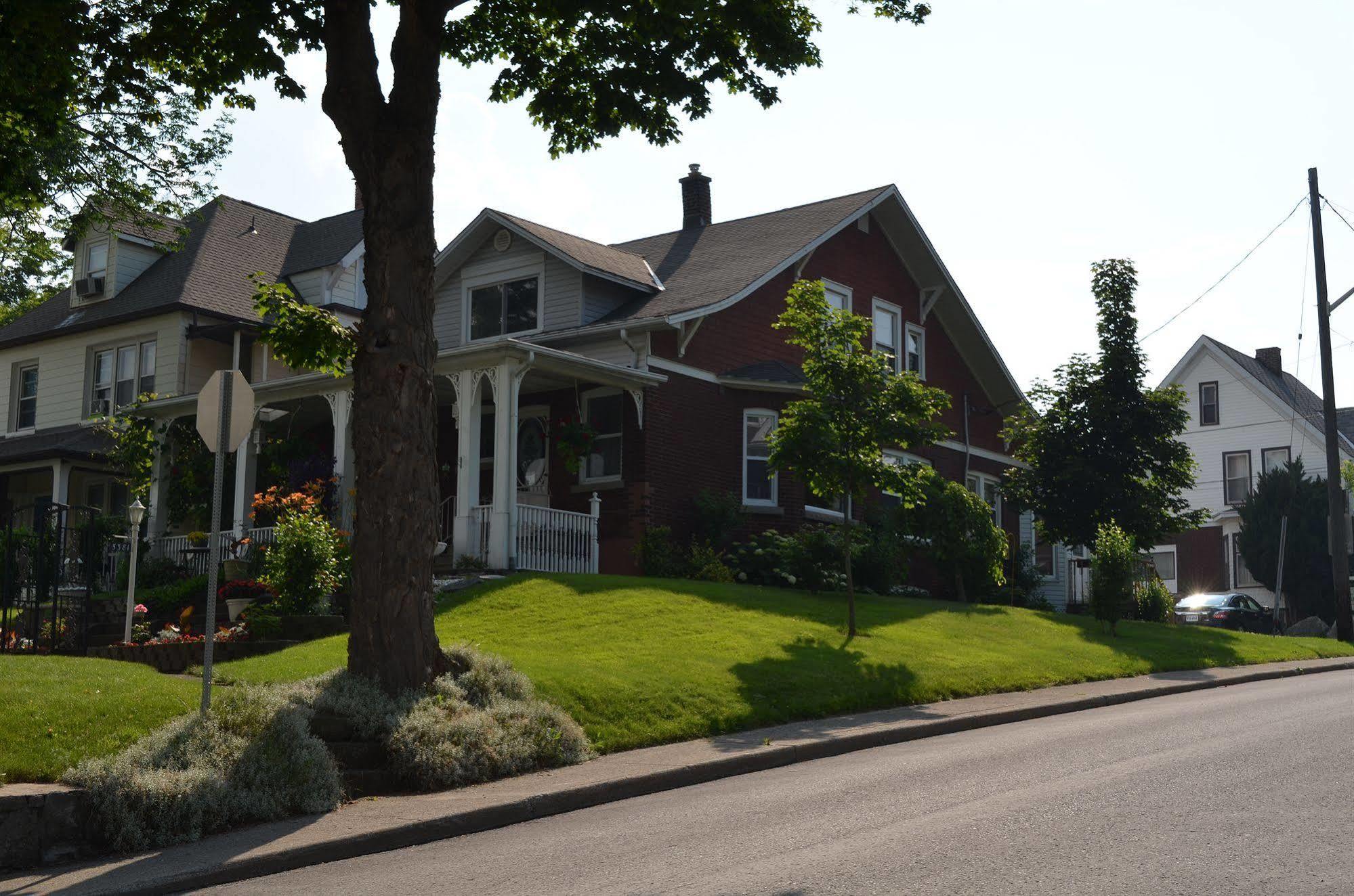 Glen Mhor Bed And Breakfast Niagara Falls Exterior photo